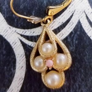Vintage Avon pierced earrings